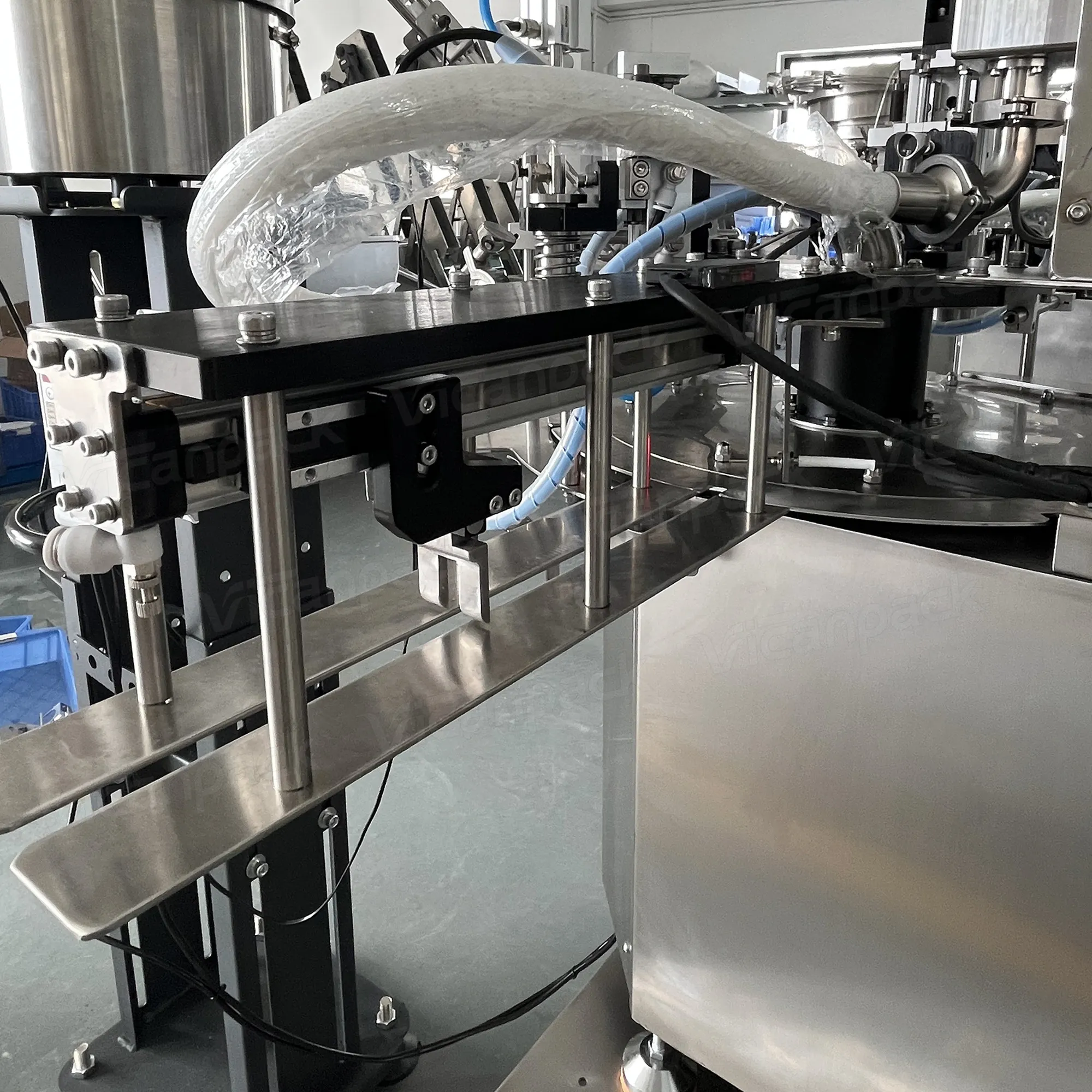 Desktop Spout Pouch Filling and Capping Machine Desktop Spout Pouch Filling and Capping Machine
